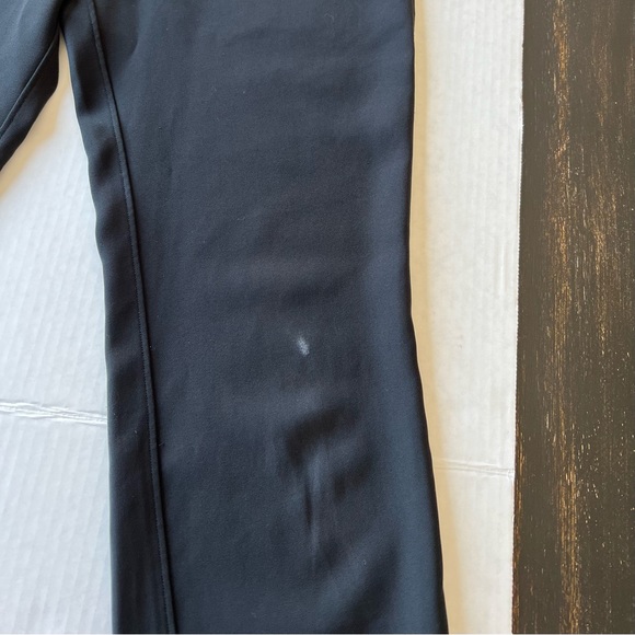 Lululemon Cropped Black Pull-on Pants. 
Size 6 - Picture 10 of 10
